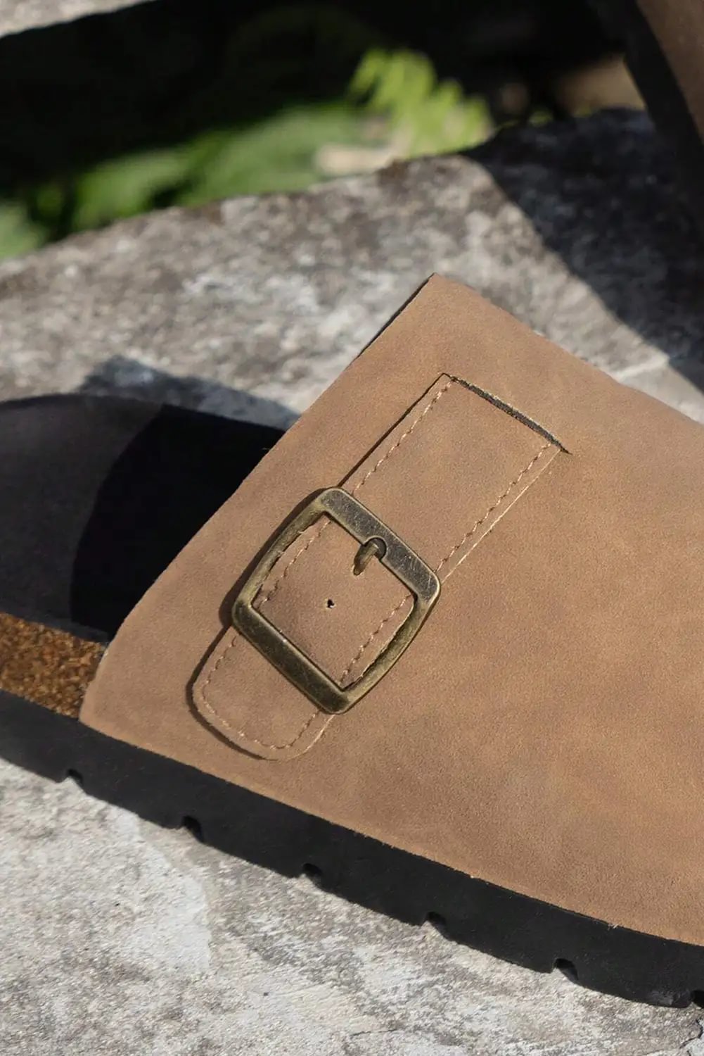 Casually Elegant Slippers with a Refined Edge