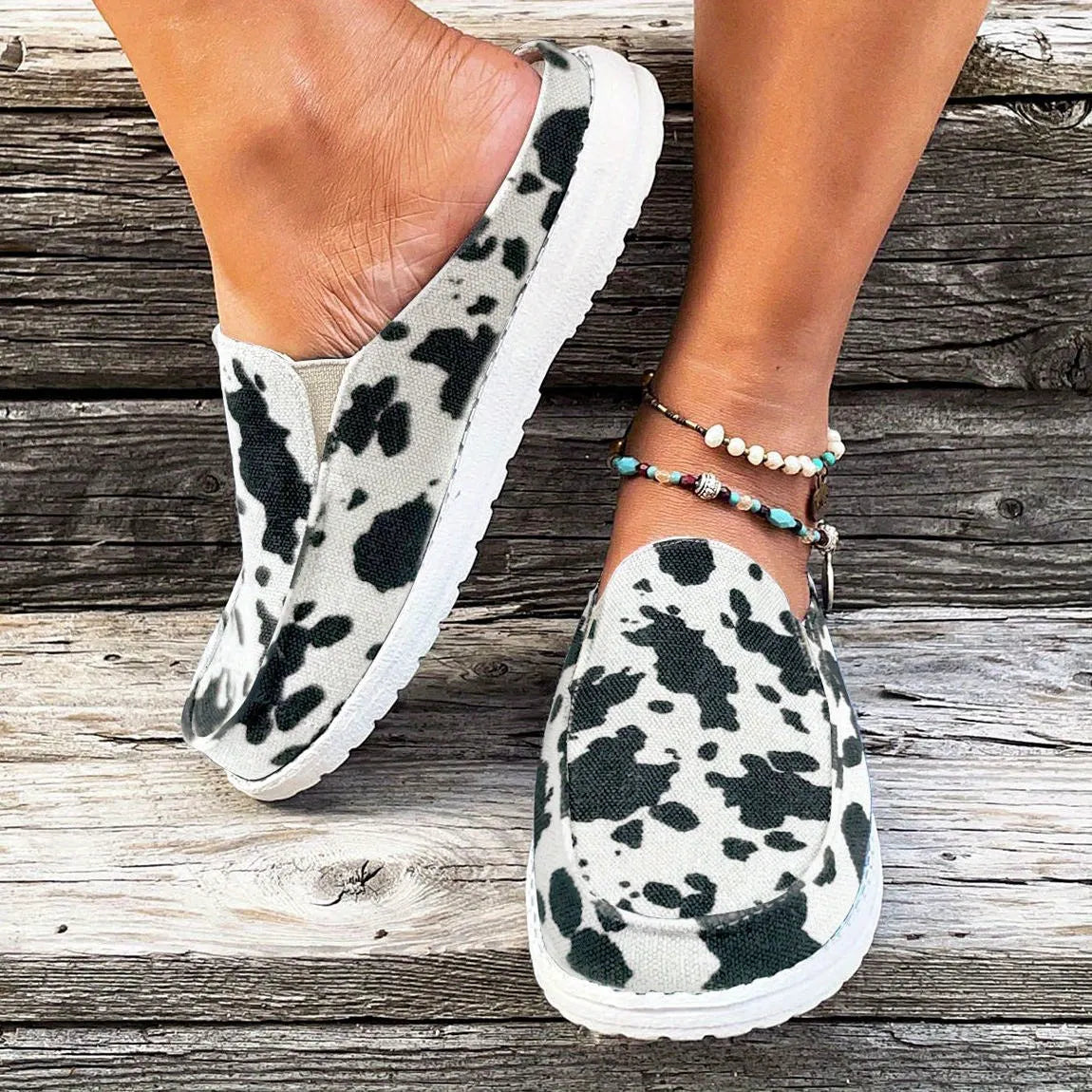 Classic Vintage Slippers with a Flattering Fit