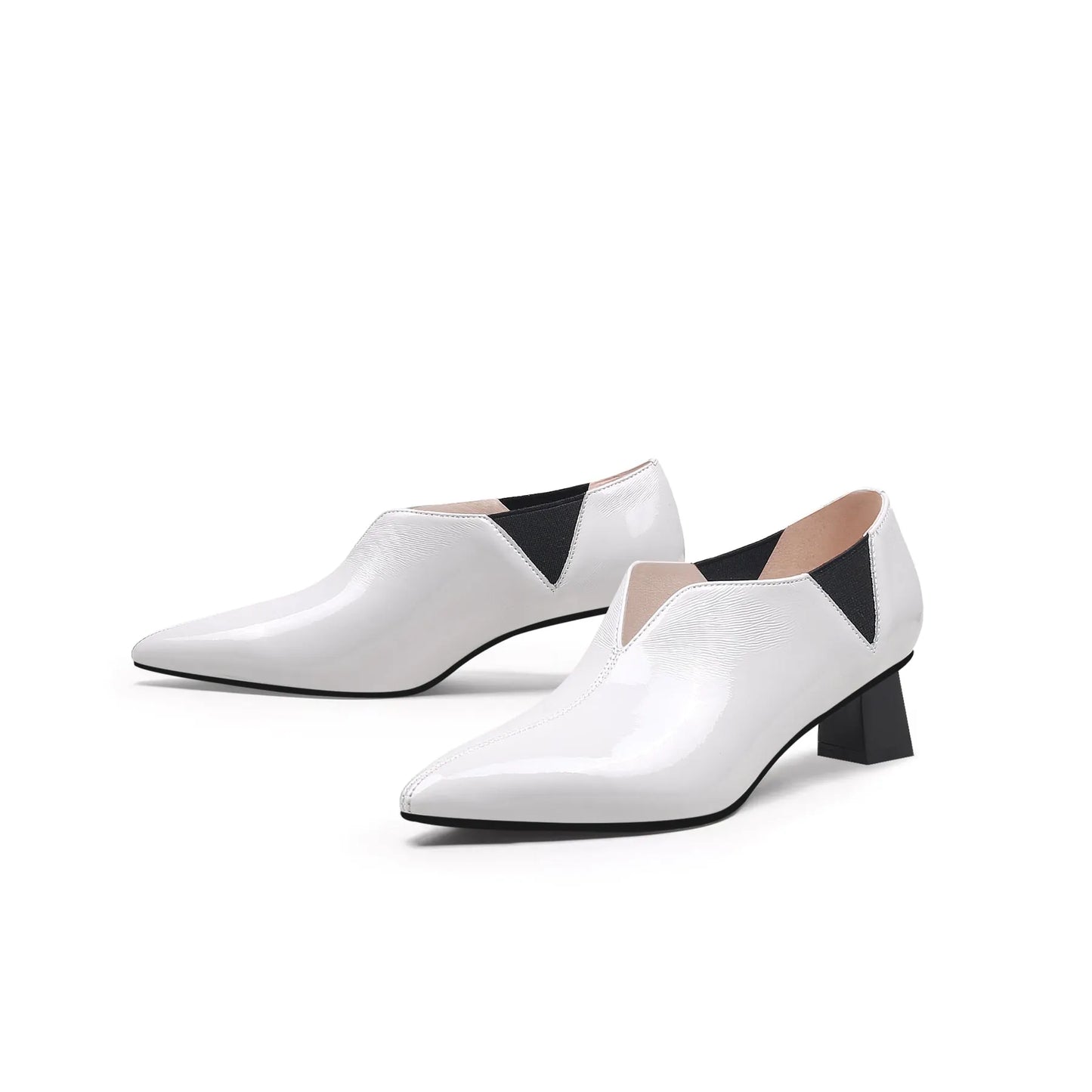 Effortlessly Elegant Garment with a Timeless Design