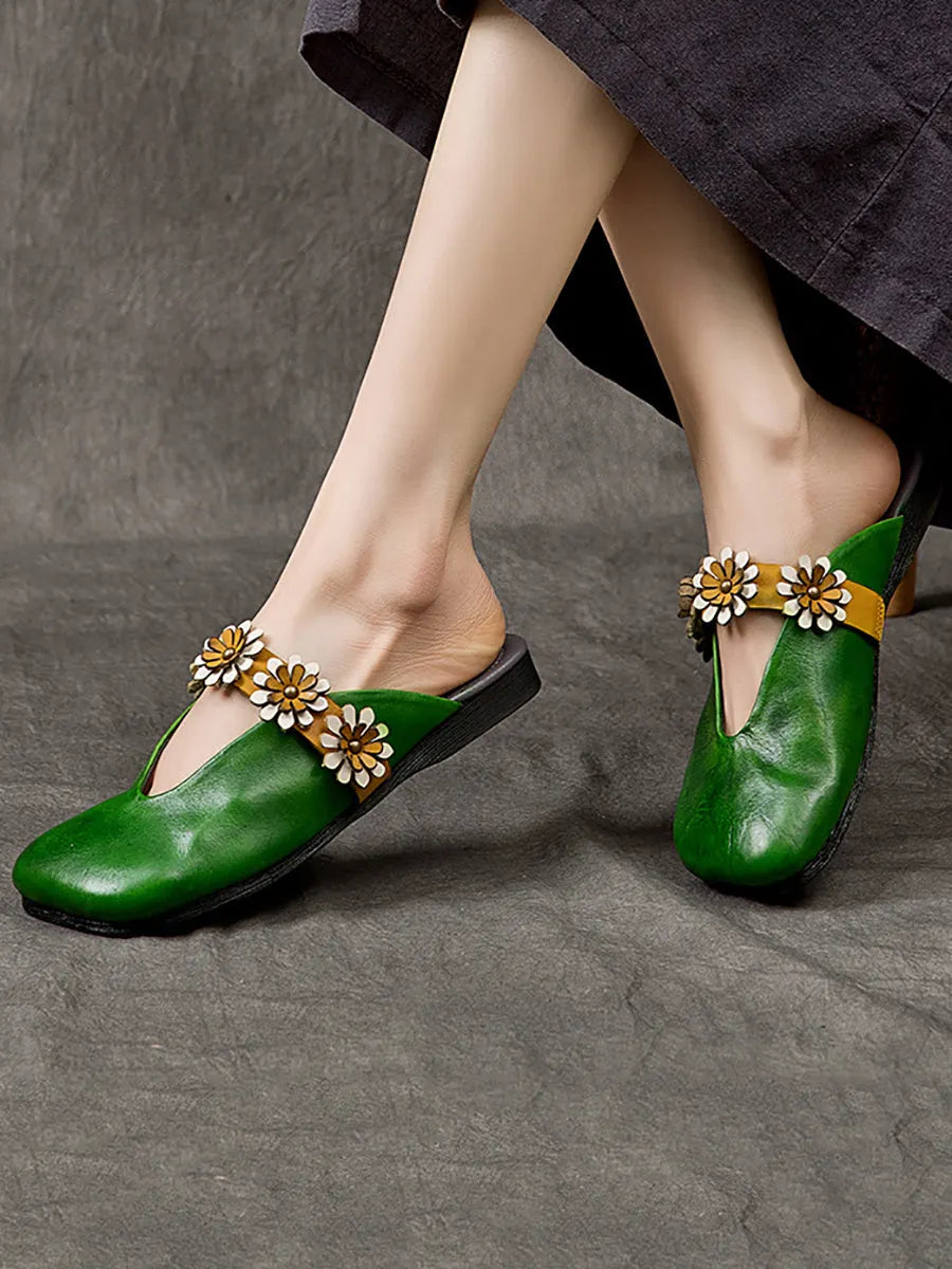 Effortlessly Elegant Slippers with a Timeless Design