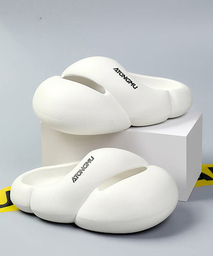 Effortlessly Elegant Slippers with a Timeless Design
