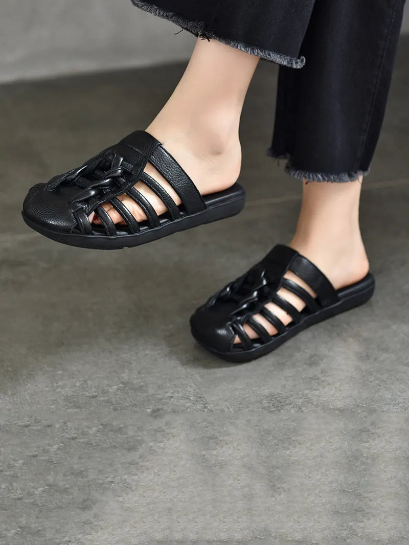 Casually Elegant Slippers with a Refined Edge