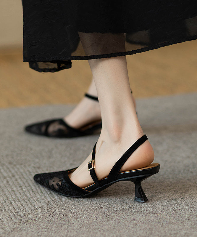 Finely Styled Sandals with a Classic Vintage Look