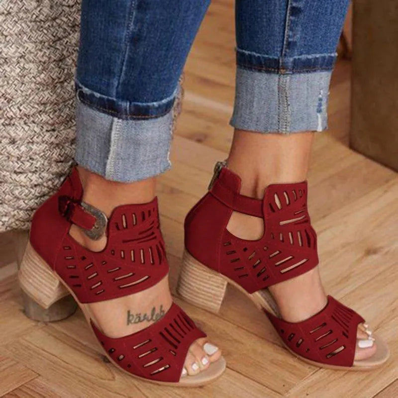 Classic Vintage Shoes with a Flattering Fit