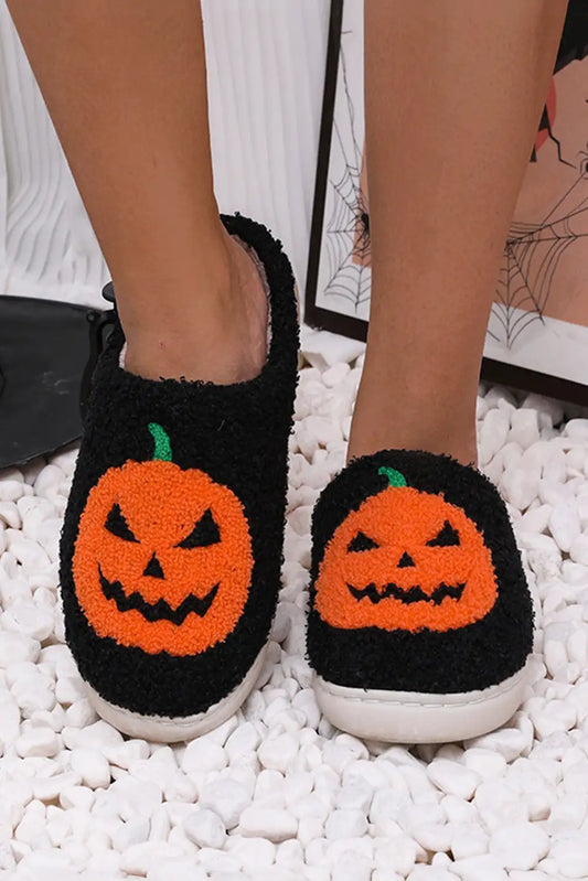 Effortlessly Elegant Slippers with a Timeless Design