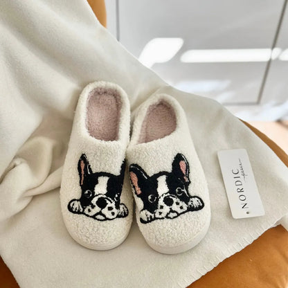 Effortlessly Elegant Slippers with a Timeless Design
