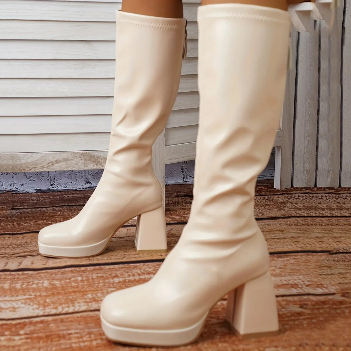 Classic Designed Boots in a Timeless Cut
