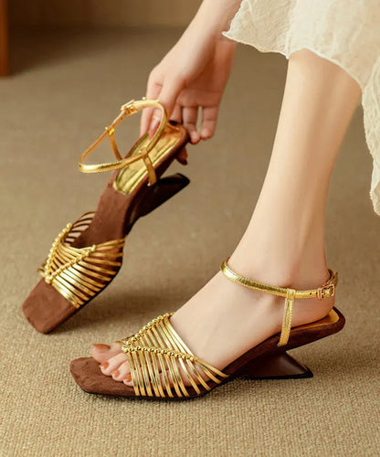 Effortlessly Elegant Heels with a Timeless Design