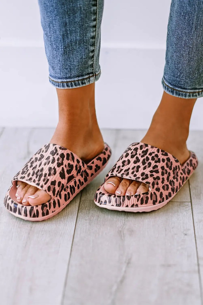 Beautifully Finished Slippers in a Timeless Design