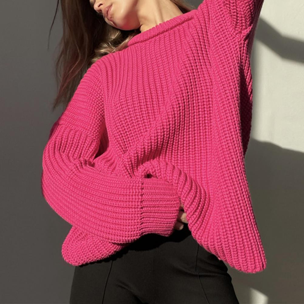 JO | Cozy knitted sweater with a round neckline
