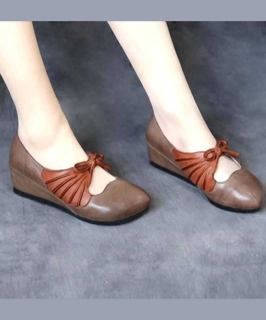 Subtly Elegant Heels with a Refined Vintage Look