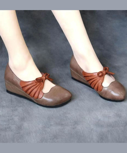 Classic Vintage Heels with a Flattering Fit