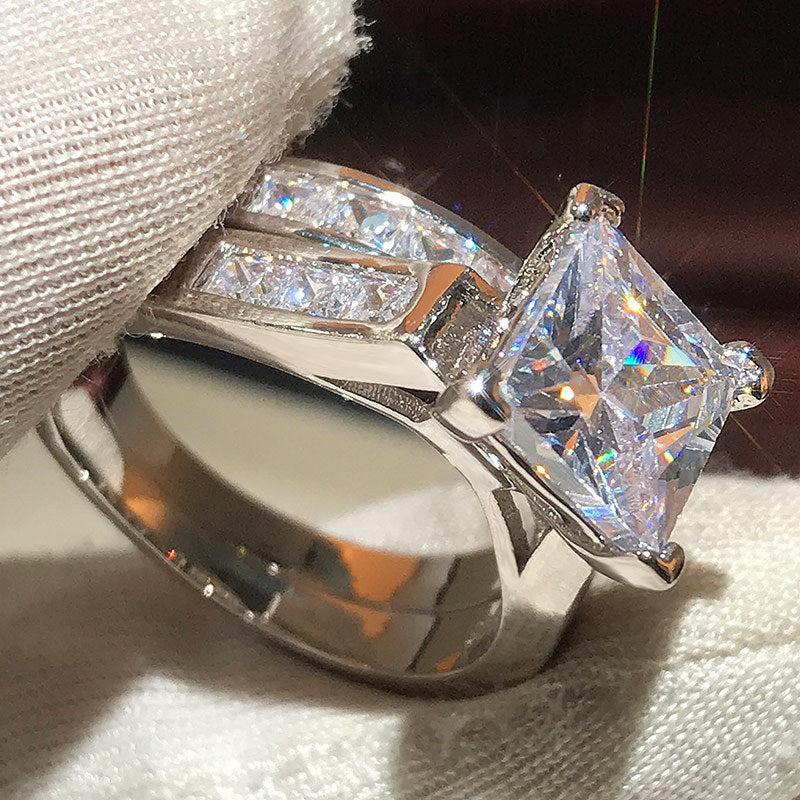 Beautiful Ring with Unique Style