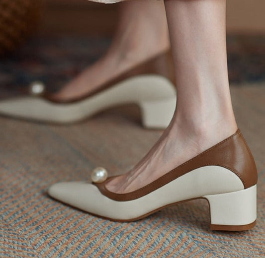 Classic Vintage Heels with a Flattering Fit