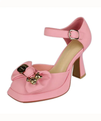 Finely Styled Heels with a Classic Vintage Look