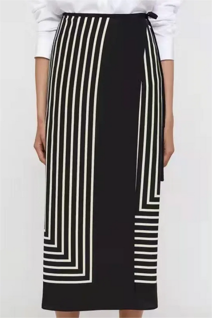 Geometric Patterns Warp Midi Skirt
