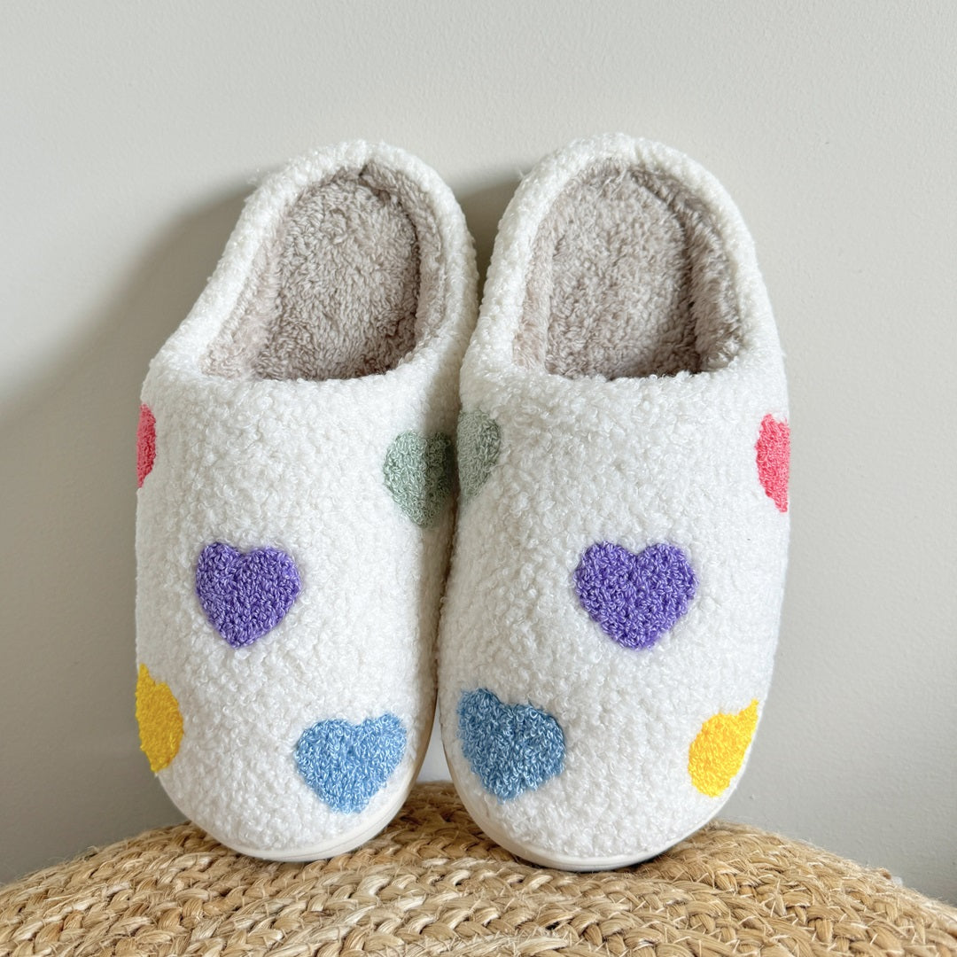 Finely Styled Slippers with a Classic Vintage Look