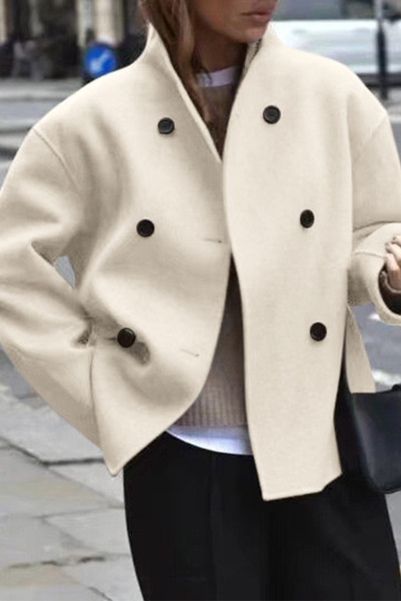 JO | Timeless and elegant garment