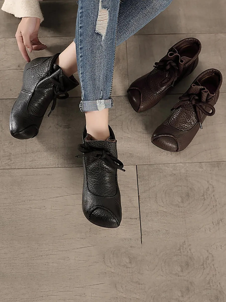 Finely Styled Boots with a Classic Vintage Look