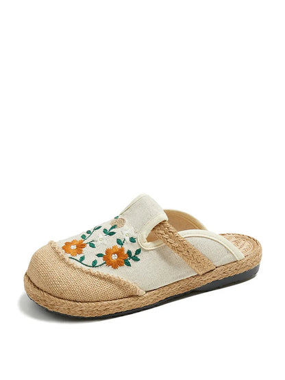 Effortlessly Elegant Slippers with a Timeless Design