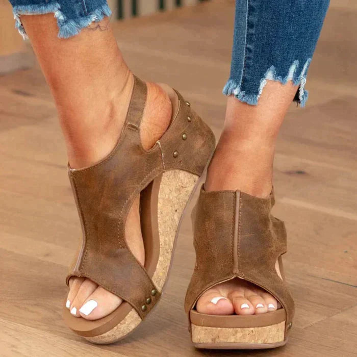 KS | Elegant summer wedge sandals