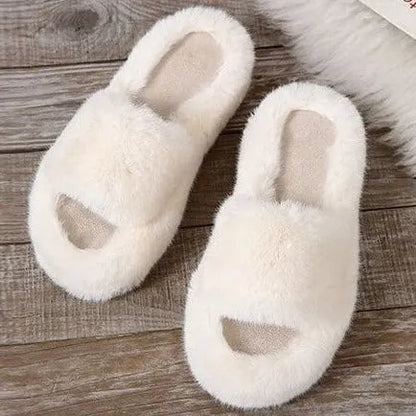 Casually Elegant Slippers with a Refined Edge
