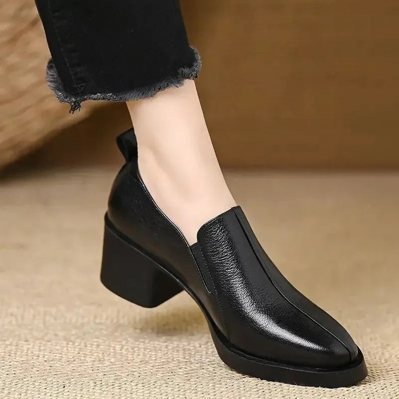 Finely Styled Heels with a Classic Vintage Look