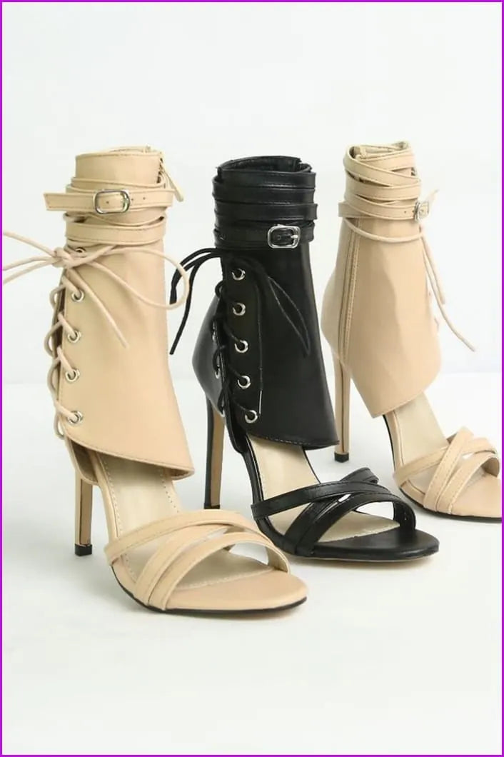Effortlessly Elegant Sandals with a Timeless Design