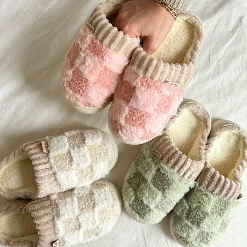 Effortlessly Elegant Slippers with a Timeless Design