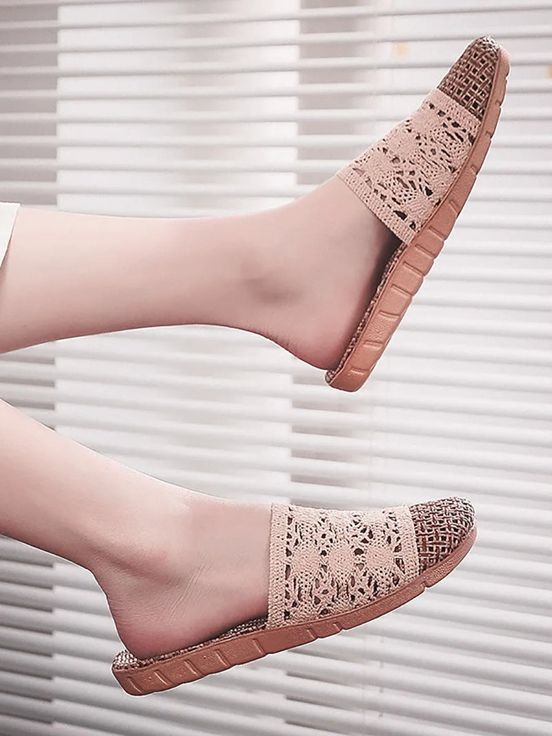 Elegantly Styled Slippers for Everyday Wear