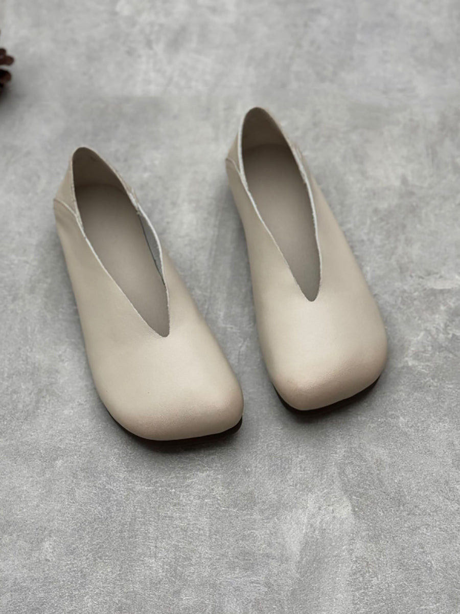 Subtly Elegant Shoes with a Refined Vintage Look