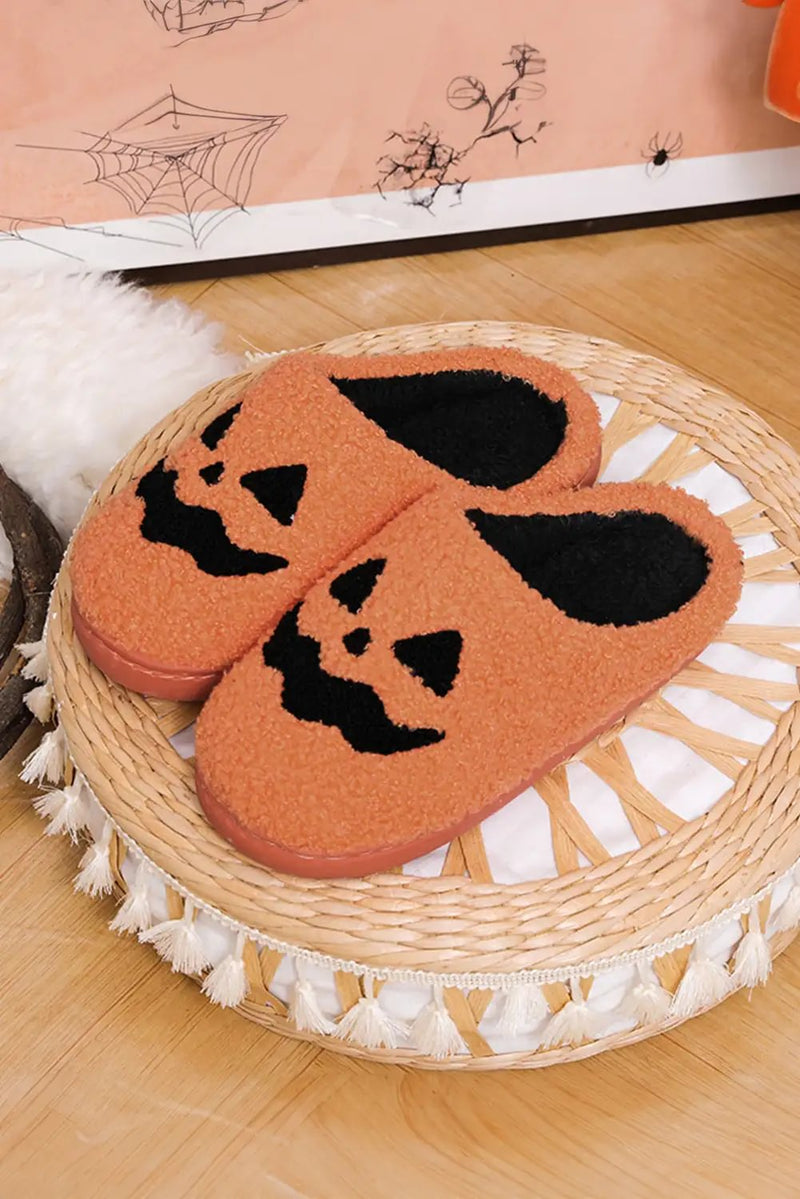 Elegantly Styled Slippers for Everyday Wear