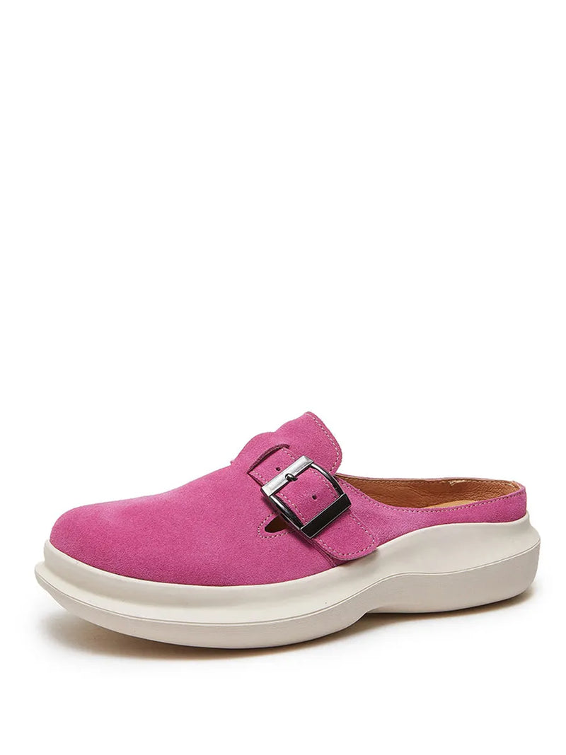 Elegantly Styled Slippers for Everyday Wear