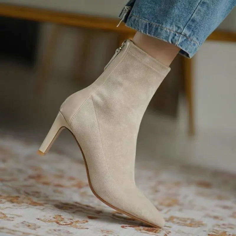 Vintage Style Heels with a Modern Fit