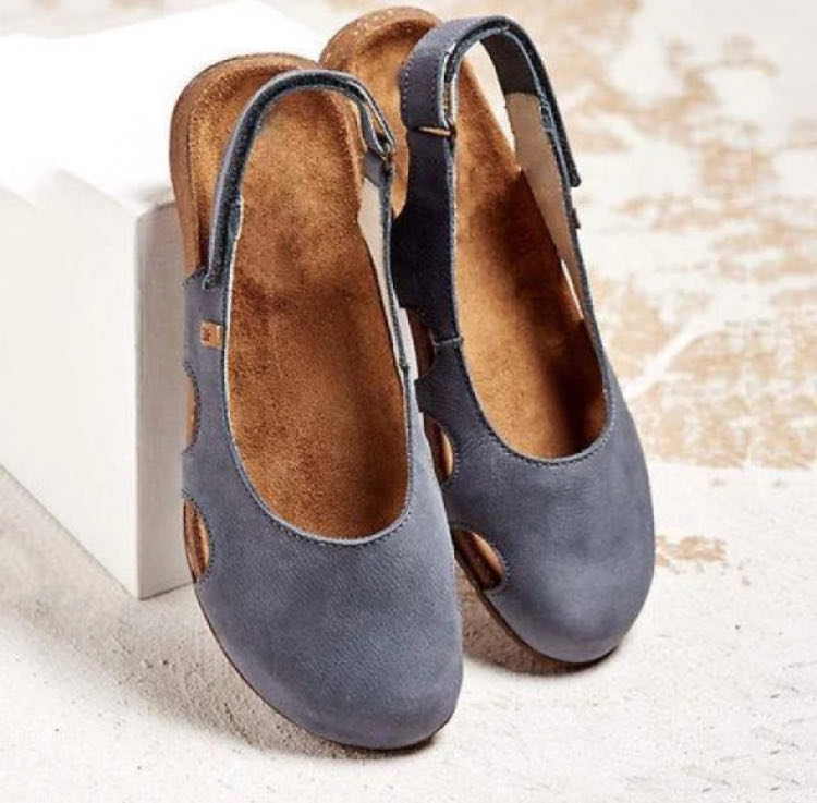 KS | Sandals with sling-back straps