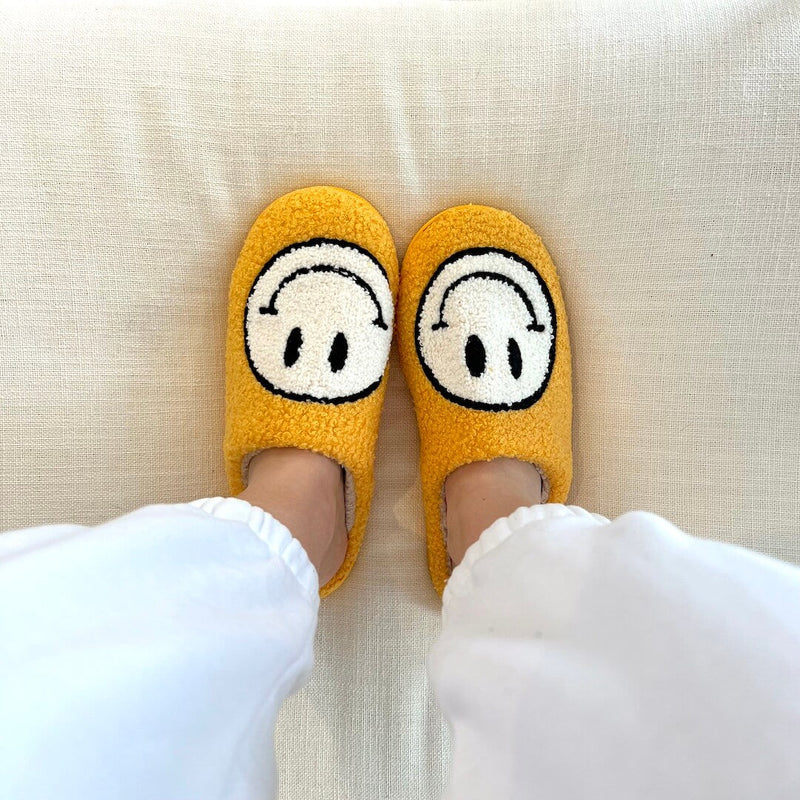 Subtly Elegant Slippers with a Refined Vintage Look