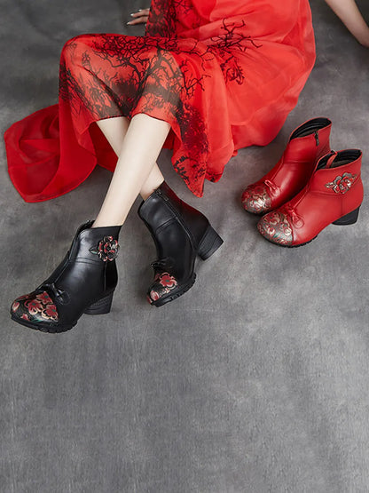 Subtly Elegant Boots with a Refined Vintage Look