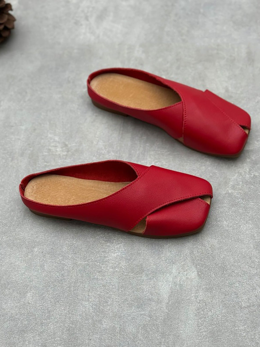 Finely Styled Slippers with a Classic Vintage Look