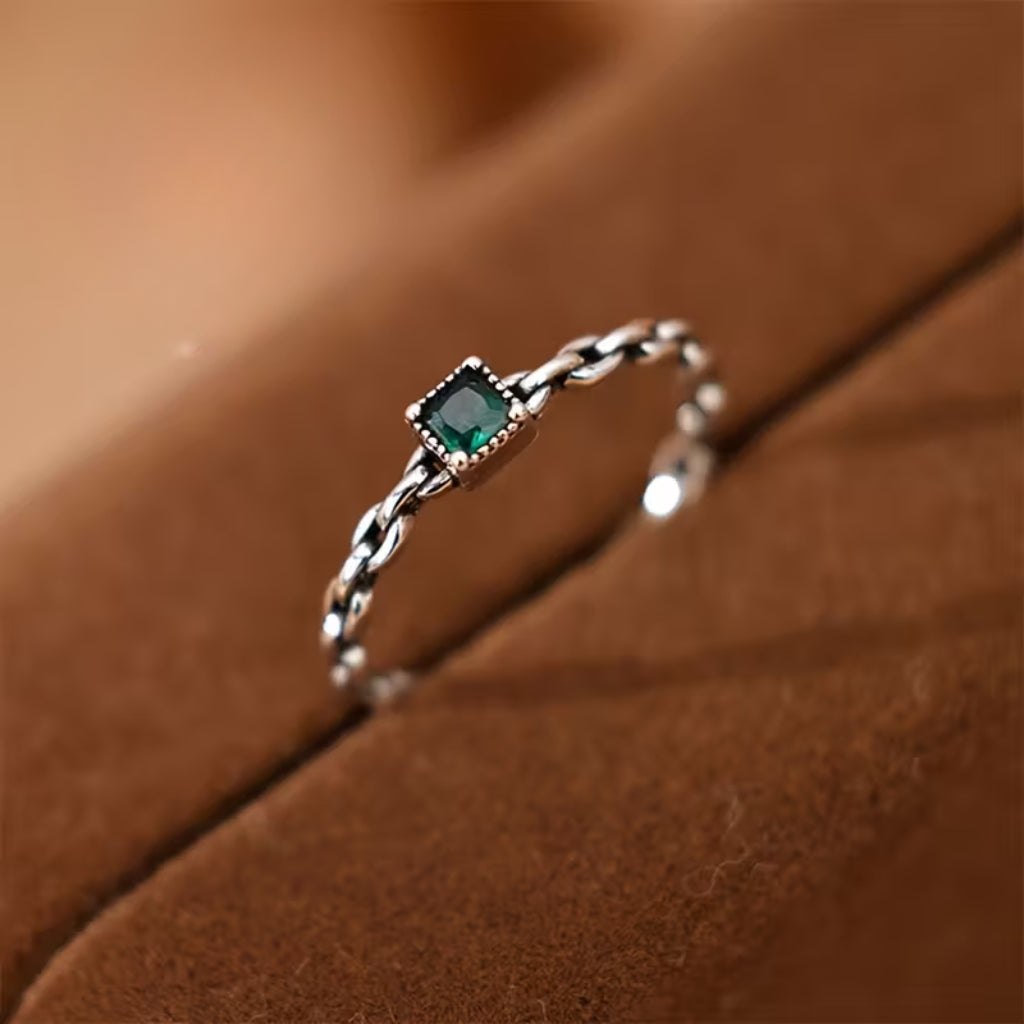 Charming Chain for Any Occasion