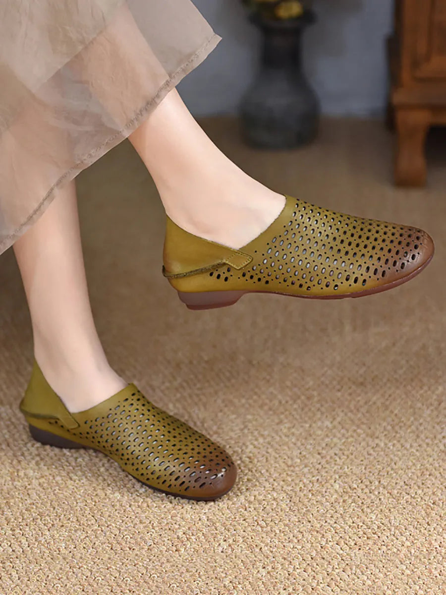 Finely Styled Sandals with a Classic Vintage Look