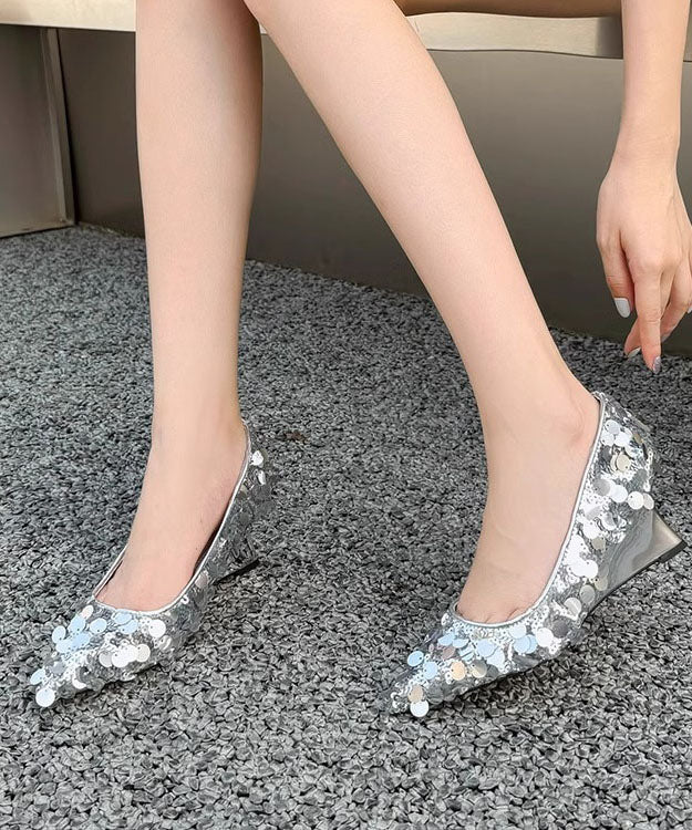 Casually Elegant Heels with a Refined Edge