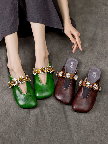 Effortlessly Elegant Slippers with a Timeless Design