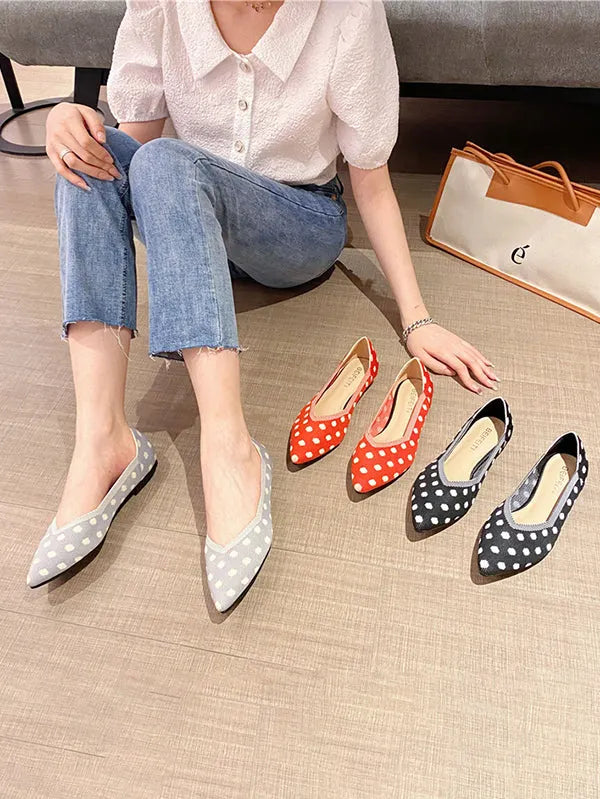 Contrast Color Pointed-toe Polka-dot V-cut Low Heels Flat Shoes