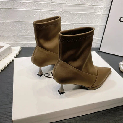 Lesli Boots