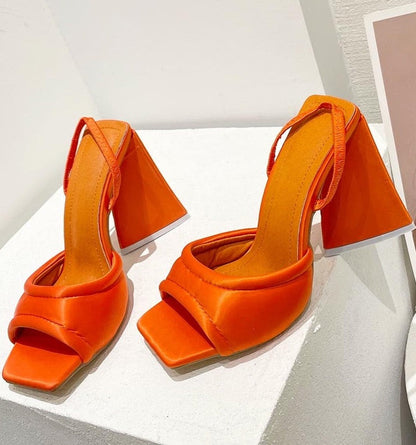 Subtly Elegant Heels with a Refined Vintage Look