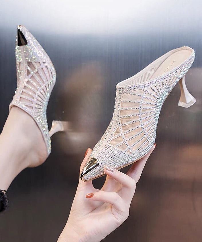 Vintage Style Heels with a Modern Fit