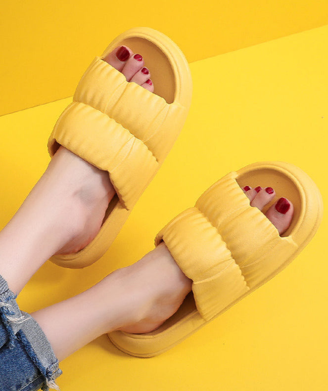 Casually Elegant Slippers with a Refined Edge