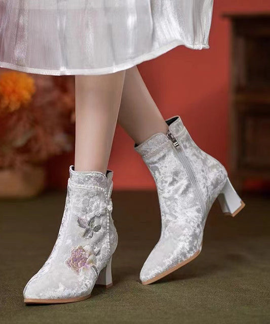 Beautifully Finished Boots in a Timeless Design