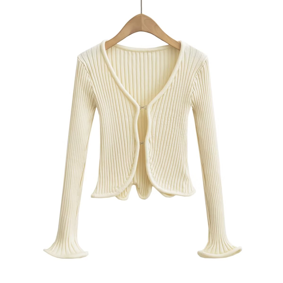 White Autumn Short Knitted Cardigan Sweater Coat for – Stylish and Cozy Outerwear