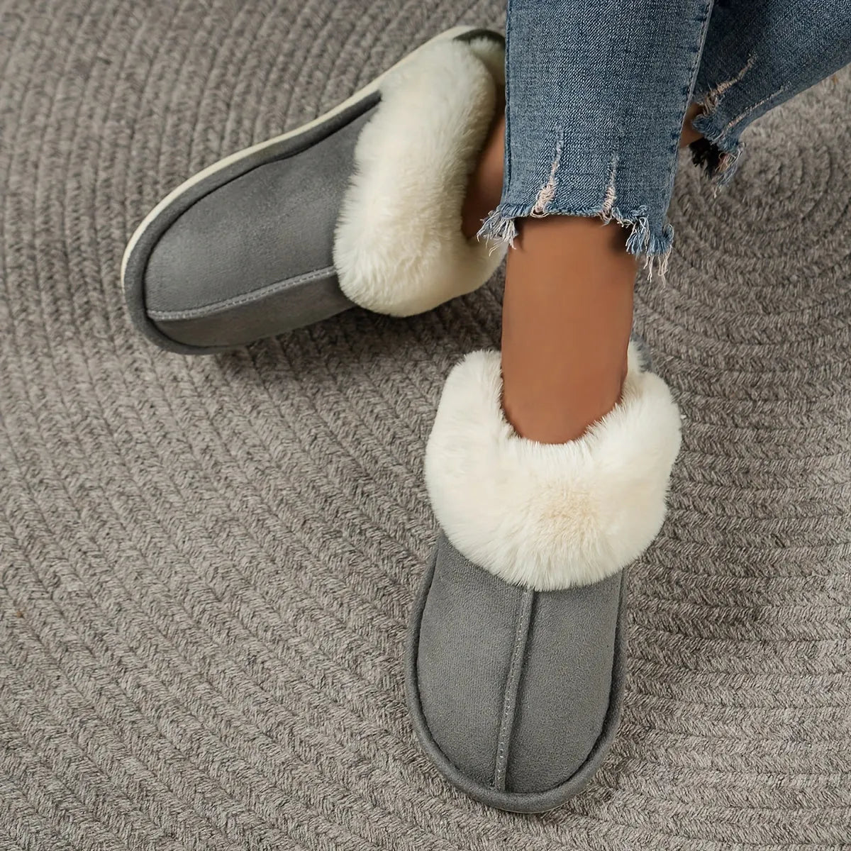 Classic Designed Slippers in a Timeless Cut